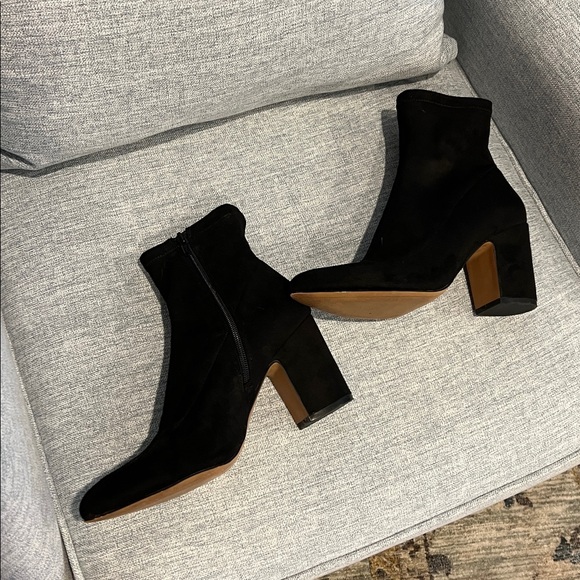 Steven Lieve Black Suede Pointed-Toe Sock Boots - Picture 3 of 11
